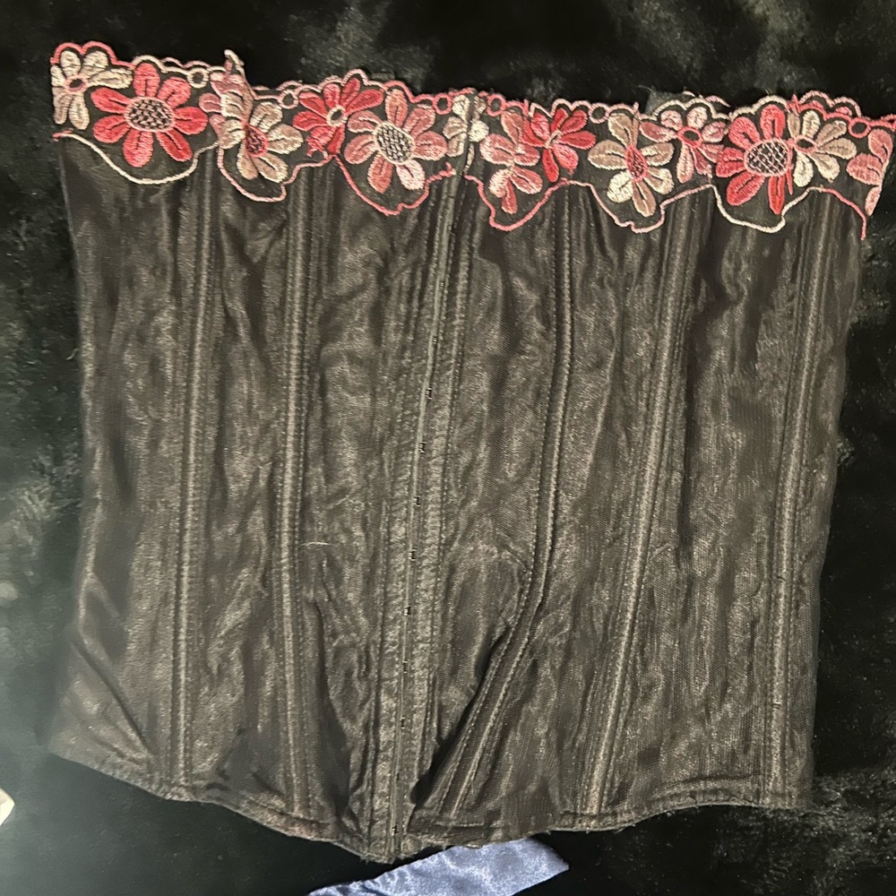 Victoria’s Secret floral accent corset